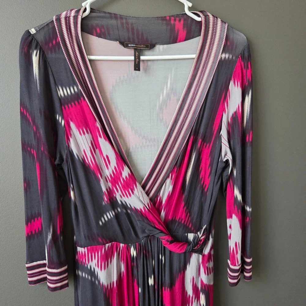 BCBGMAXAZRIA Women's Size S Pink Gray Ikat Print Draped Twist Front Midi‎ Dress
